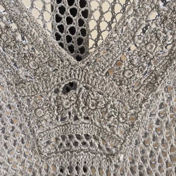 Tommy Bahama sweater - Picture 4 of 5